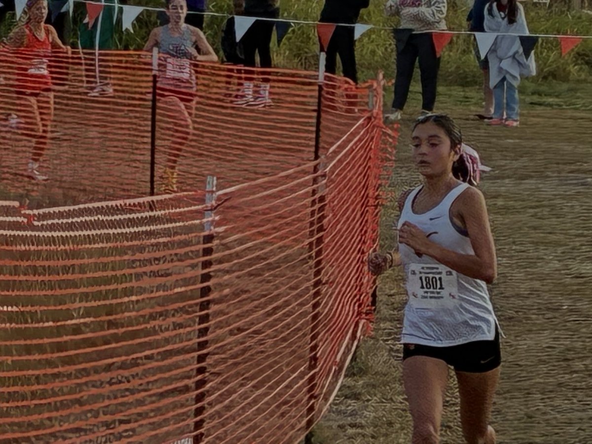 HaggertyAstin's tweet photo. XC is hard…It truly takes all that you have, and our @Athletics_PISD Athletes & Coaches gave it all! Great morning with State Bound Cruz Jasso @dobie_xc & many PRs posted. #OurPasadenaISD @PmemorialXC https://t.co/z4PNM1bkLG