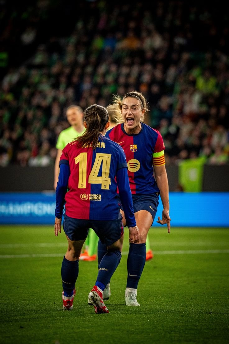 futfembarca's tweet photo. 🔵🔴Los últimos 6 #BallonDor:

2021: Alexia Putellas
2022: Alexia Putellas
2023: Aitana Bonmatí
2024: Aitana Bonmatí
2025: Aitana Bonmatí
2026: Alexia Putellas 

𝑩𝒍𝒂𝒖𝒈𝒓𝒂𝒏𝒂. https://t.co/ej6DnWtFlA