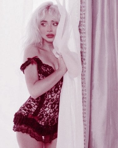 SWEE7DOLL tweet picture