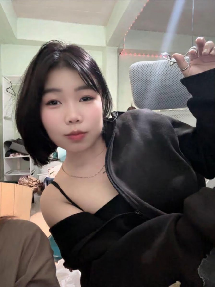 SaTarisa09's tweet photo. ล่าสุดทวิตแตก แชทแตก ใจเย็นน้าพี่ๆ ไม่ได้รับนัดนะคะ😂 https://t.co/9luRO3dX2R