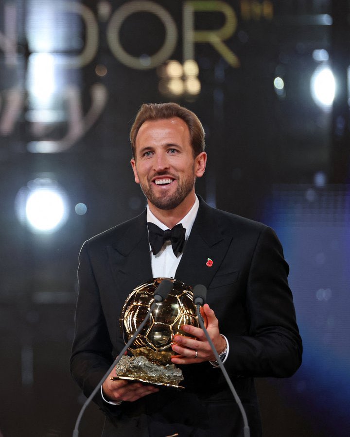 MasterBetsVe's tweet photo. Señoras y señores, un grandísimo EJEMPLO de RESILIENCIA. 

“Trabaja duro en silencio. Deja que el éxito sea tu ruido” ✨
- HARRY KANE https://t.co/LFTk1ctpG3