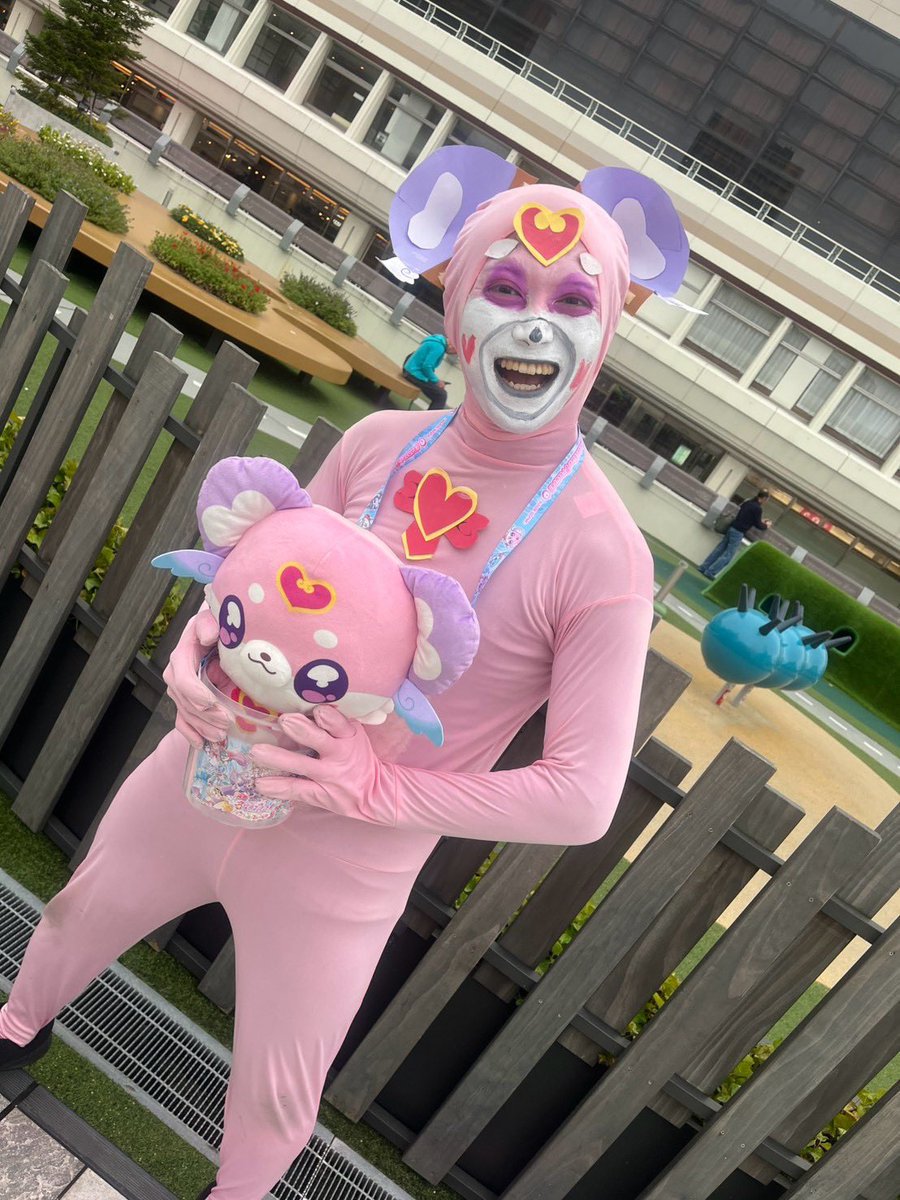 Memenoaitsu9b's tweet photo. フルグラT、幼児向け専門店、ミラクルライト電池交換、独身男性の推し活
プリキュア界隈最近あらとあらゆるものが燃えてる中で、俺たち叩かれてないの奇跡だろ
公式リスペクト、お子様ファーストの念は持ったファンなのでこのまま黙認されてくれ…。 https://t.co/aKsaa2uJWR