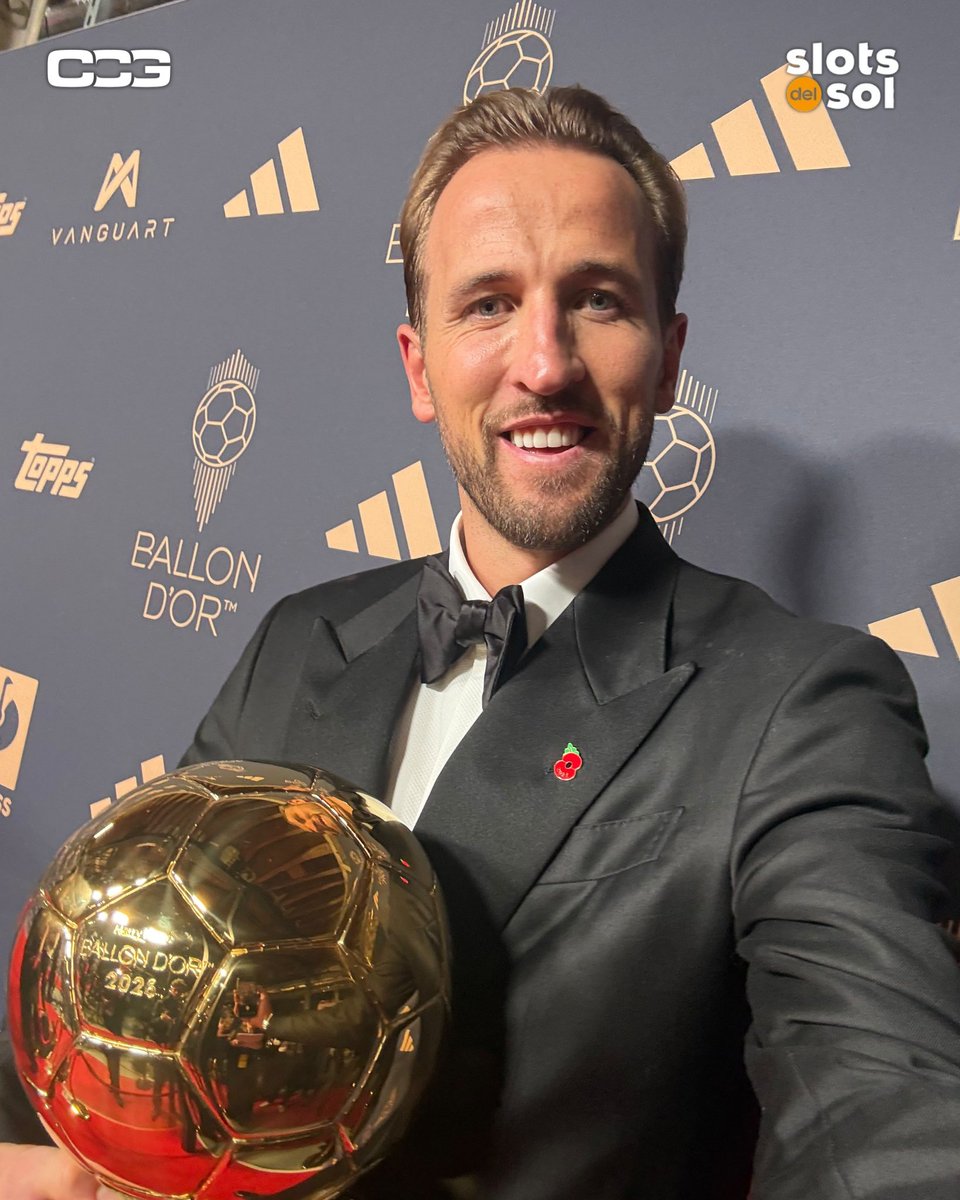 ccg_fut's tweet photo. EL MEJOR DEL MUNDO 🐐🏆

Harry Kane es el indiscutible Balón de Oro de la temporada 25-26. Su campaña, sus goles y su Mundial hablaron por él. Mbappé y Lamine estuvieron ahí nada más, pero tras mucho tiempo infravalorado, el inglés al fin recibe su merecido reconocimiento. https://t.co/2UGtcslxEH