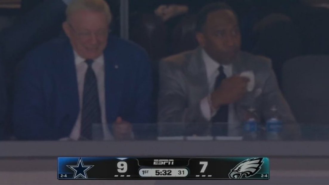 TheNFLDrop's tweet photo. Stephen A Smith and Jerry Jones. 🤣 https://t.co/B9QI8beHGu