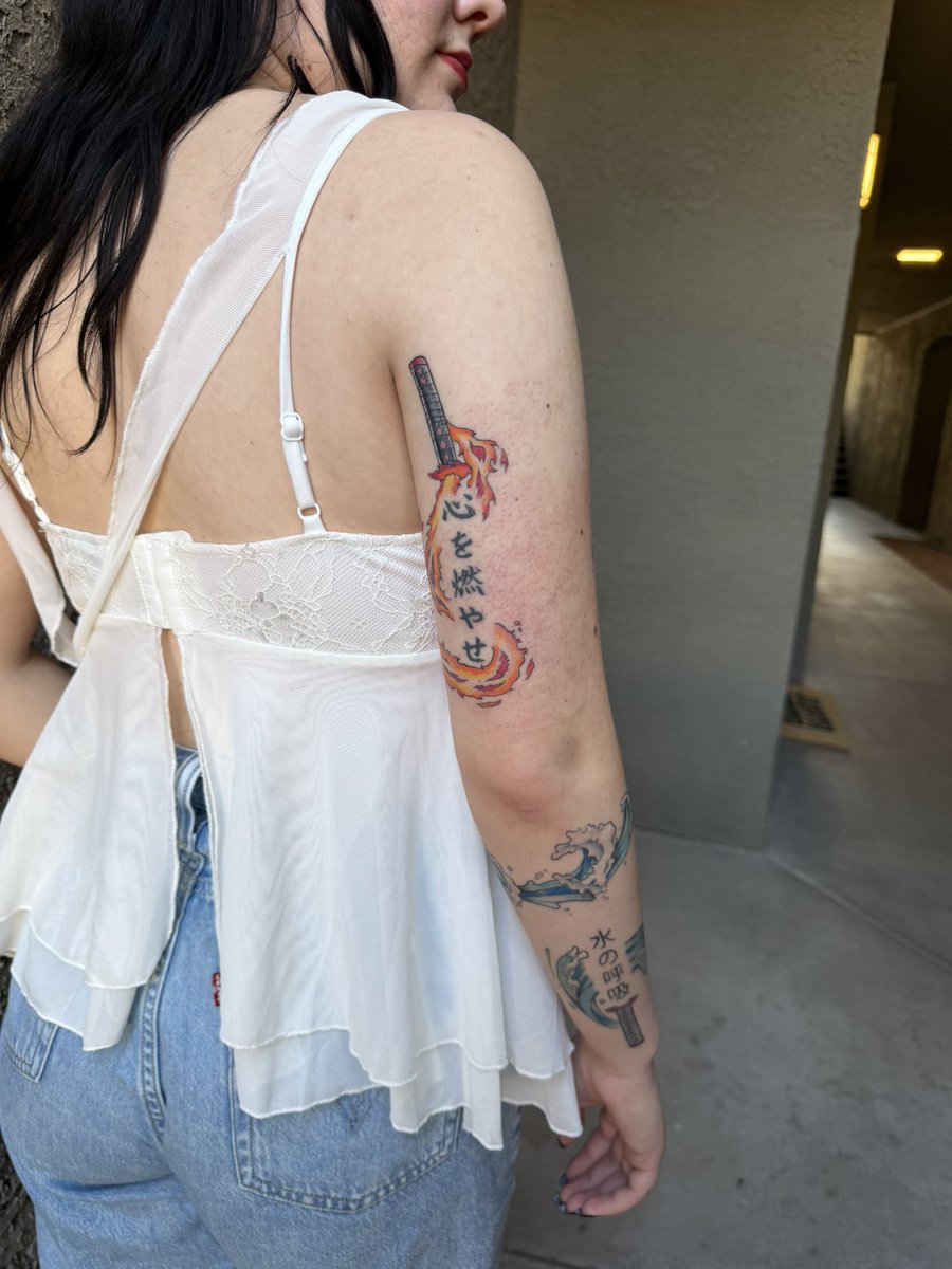 lookingnerdy's tweet photo. It’s time to show off the #DemonSlayer tattoo!! https://t.co/Az5K6pW85U