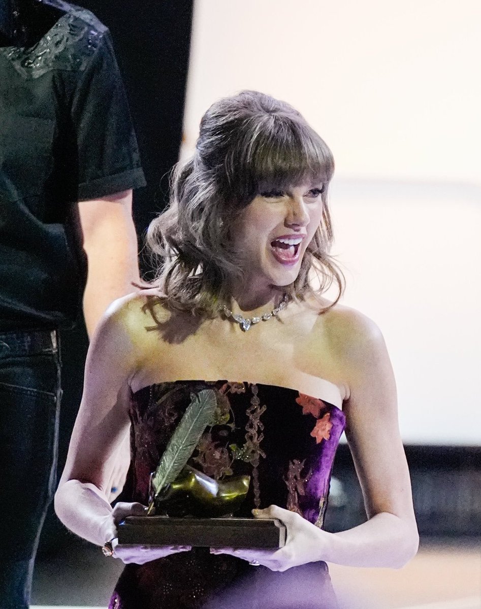 wisteriagrews's tweet photo. my sweet angel if you hate her you will start coughing in 13 seconds https://t.co/5tX0Aumoke