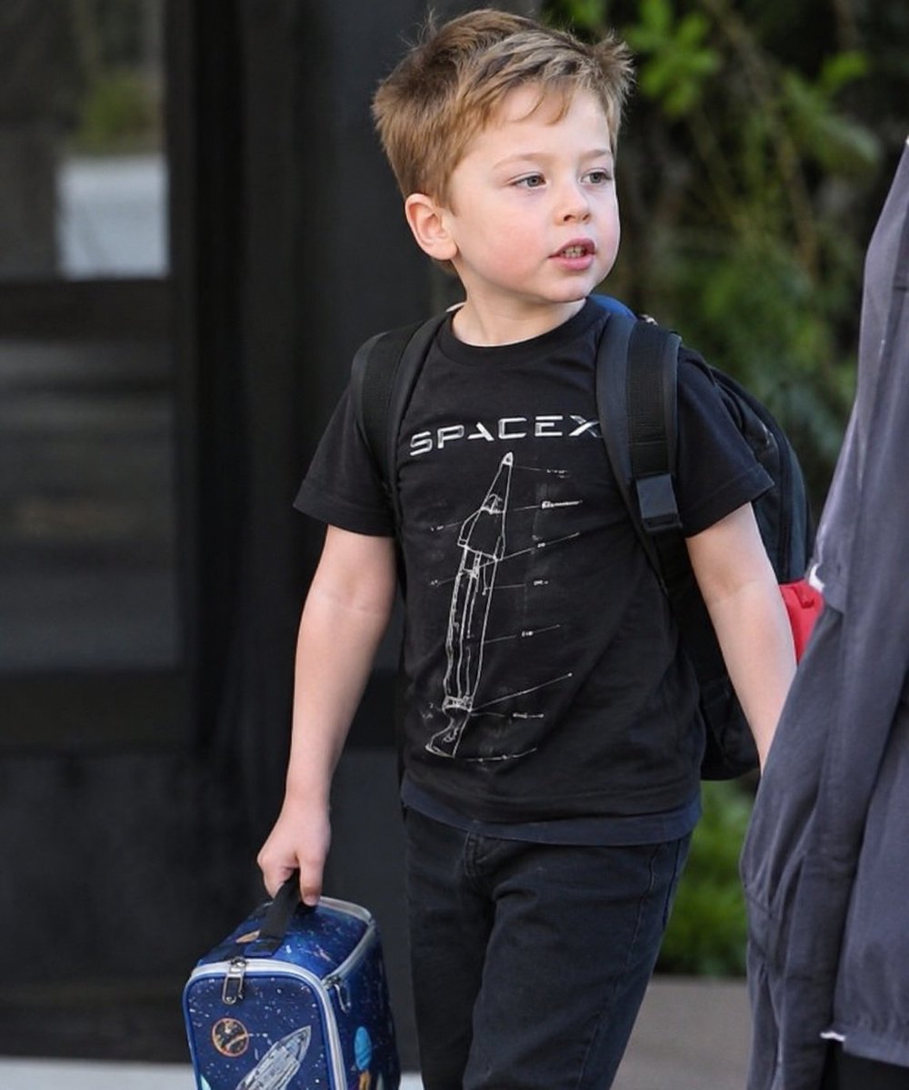 Intelligensai7's tweet photo. Be Honest and sincere.
Would you take little X ♥️💕 to school?

A. YES

B. NO https://t.co/fG3lp1xubW