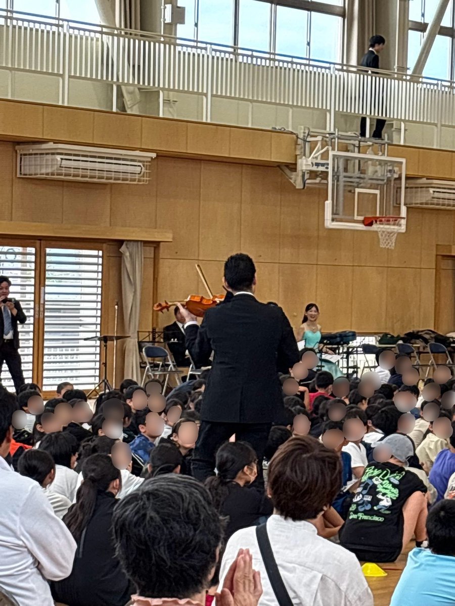 kobecityorch's tweet photo. 令和8年度 文化庁 舞台芸術等総合支援事業 

鳥取県、島根県、広島県の小・中学校に訪問しました♪
中学校では指揮者体験コーナーを実施。そしてどの学校もボディーパーカッションや司会者の問いかけに元気に応えてくださいました✨
たくさんの拍手をありがとうございました💐

 #神戸市室内管弦楽団 https://t.co/QRuyvlAgVS