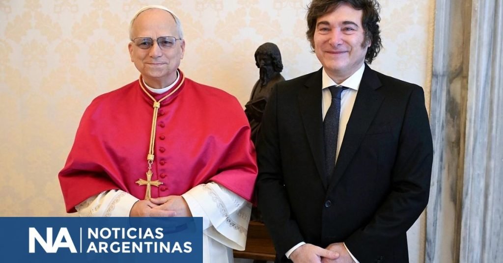 Observa360's tweet photo. “Alegría enorme”: la reacción de Milei tras la confirmación de la visita del Papa

https://t.co/bVEN6KEVsU https://t.co/wKilFcrW6V