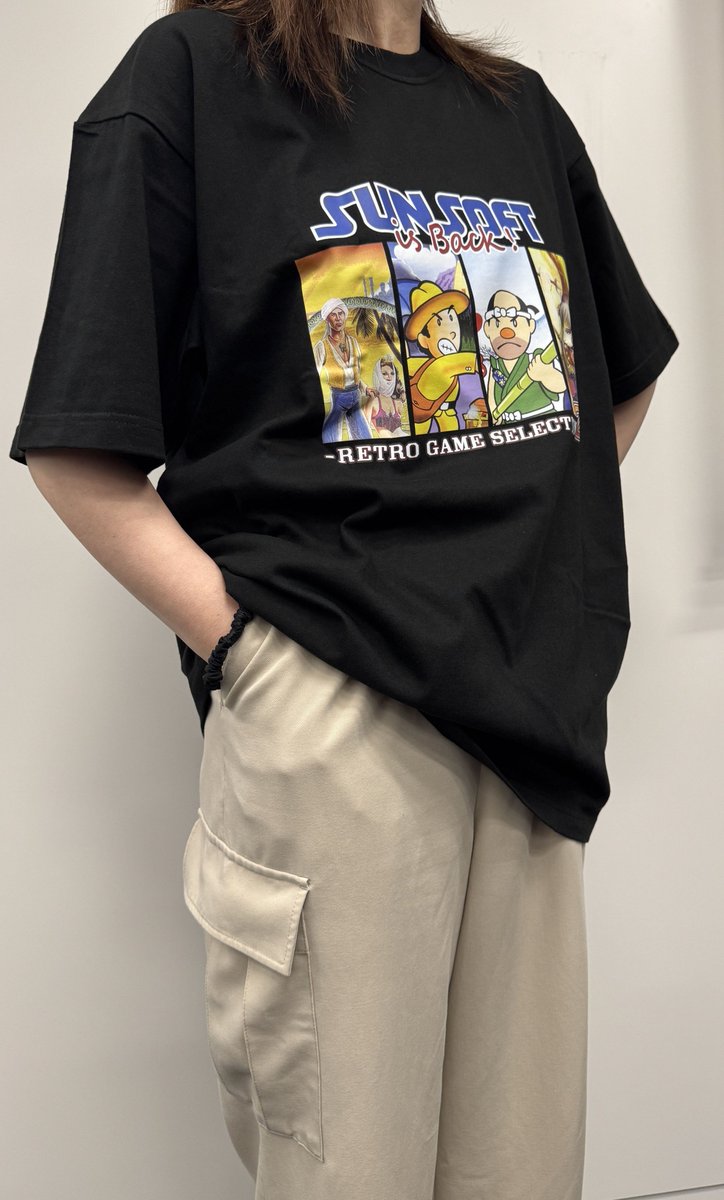 sunsoftgames's tweet photo. #ジョーシンゲームフェス2026 で「レトロ２」を予約すると、限定Tシャツがその場で貰える！

キーアートが大胆にプリントされたTシャツ、ぜひみんにゃ会場にきてぴょーっっ

※サイズはXLのみとなります
#レトロゲームセレクション２ https://t.co/jTisUzuVZ3