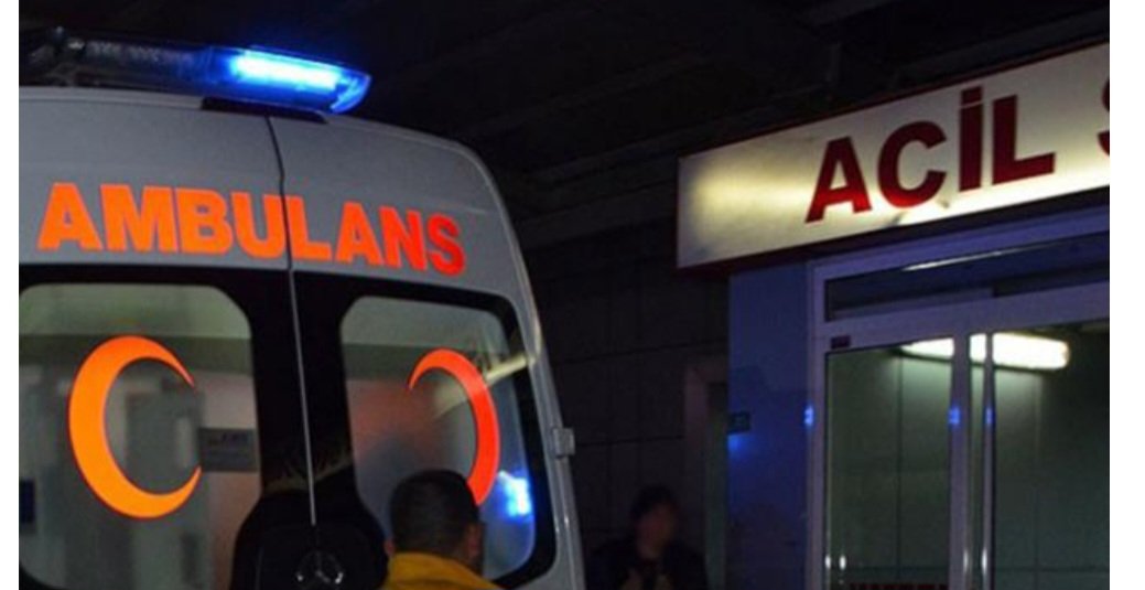 parshaberr's tweet photo. Antalya'nın Kepez ilçesinde inşaat alanında meydana gelen hortumda 4 işçi hayatını kaybetti.
 
Antalya'da şiddetli rüzgar etkili oldu. Kepez ilçesinde meydana gelen hortum nedeniyle inşaat alanında bir vinç devrildi.

Antalya Valisi Hulusi Şahin, Fevziçakmak Mahallesi'nde şantiye alanında konteynerlerin hortum nedeniyle yıkıldığını açıkladı. Şahin, 4 işçinin hayatını kaybettiğini açıkladı.
(Trthaber)