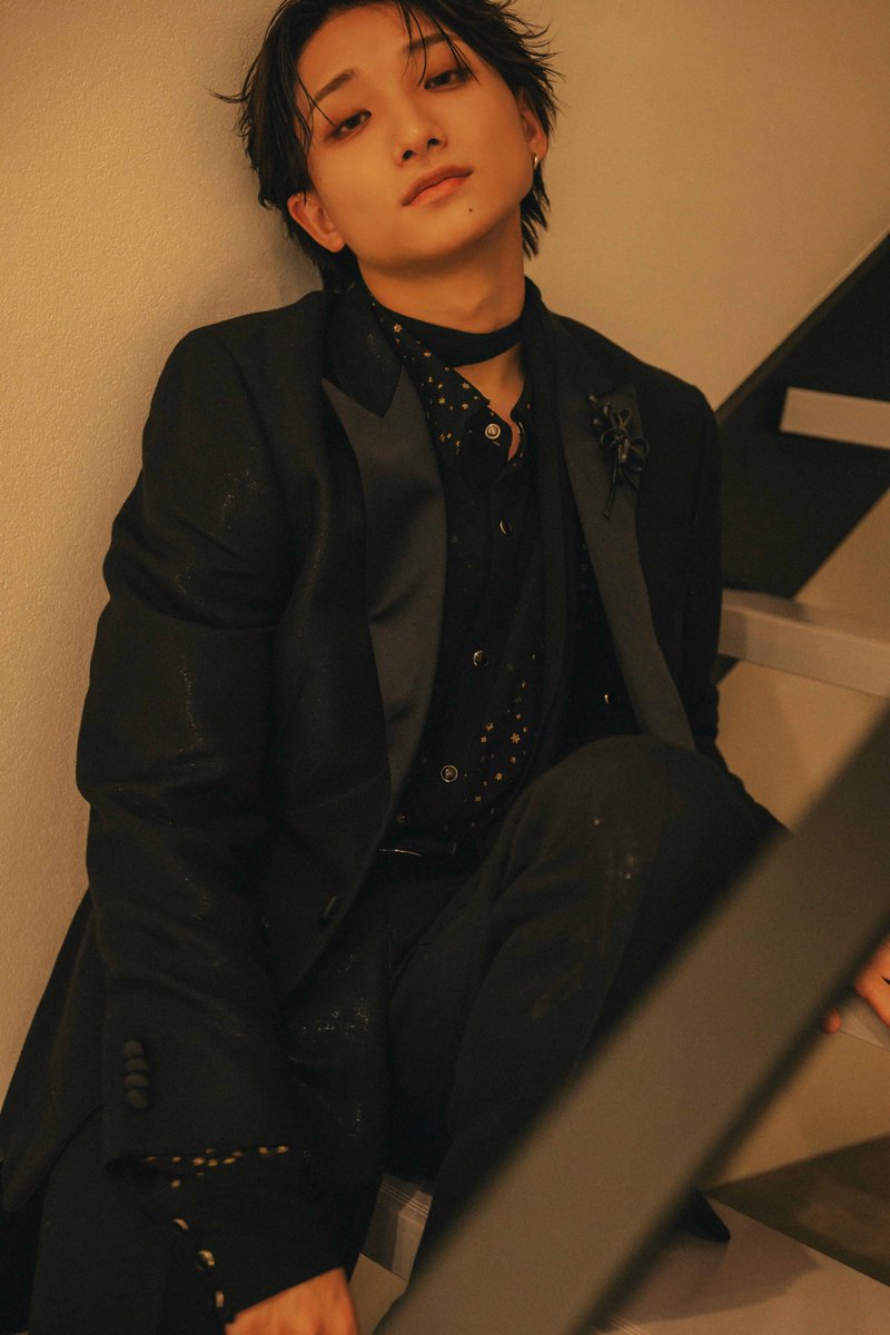 oricon's tweet photo. BUDDiiS高尾楓弥、妖艶なまなざしで魅了
1st写真集『花楓弥』第2弾イメージカット公開
https://t.co/ku652jm6K1

#高尾楓弥 https://t.co/eJsy9xEK2M
