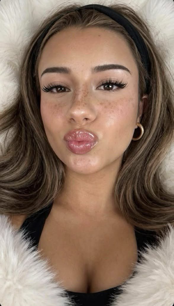 Brattypumperr's tweet photo. who wants to be ragebaited and ignored next 

wankchat wankbattle https://t.co/Jy0uEDcTB6