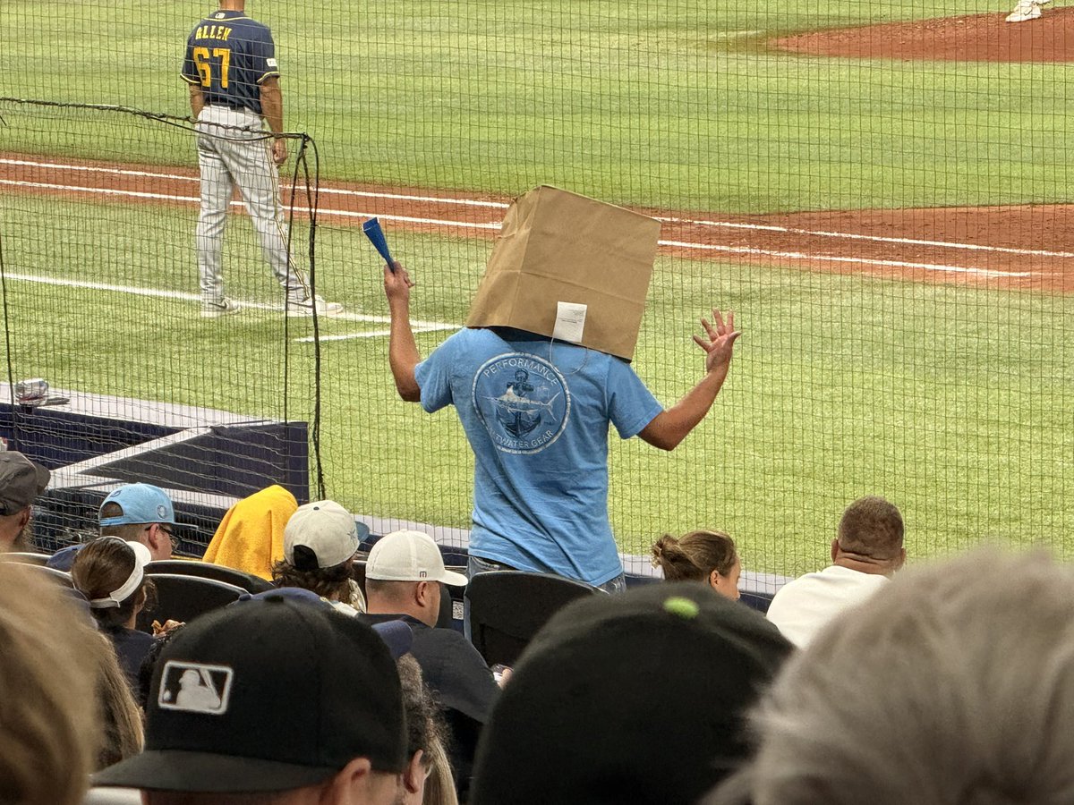 Steven_R's tweet photo. .@RaysBaseball fan right now..... cowbell in hand. #winourway https://t.co/xqamqDw6ZG