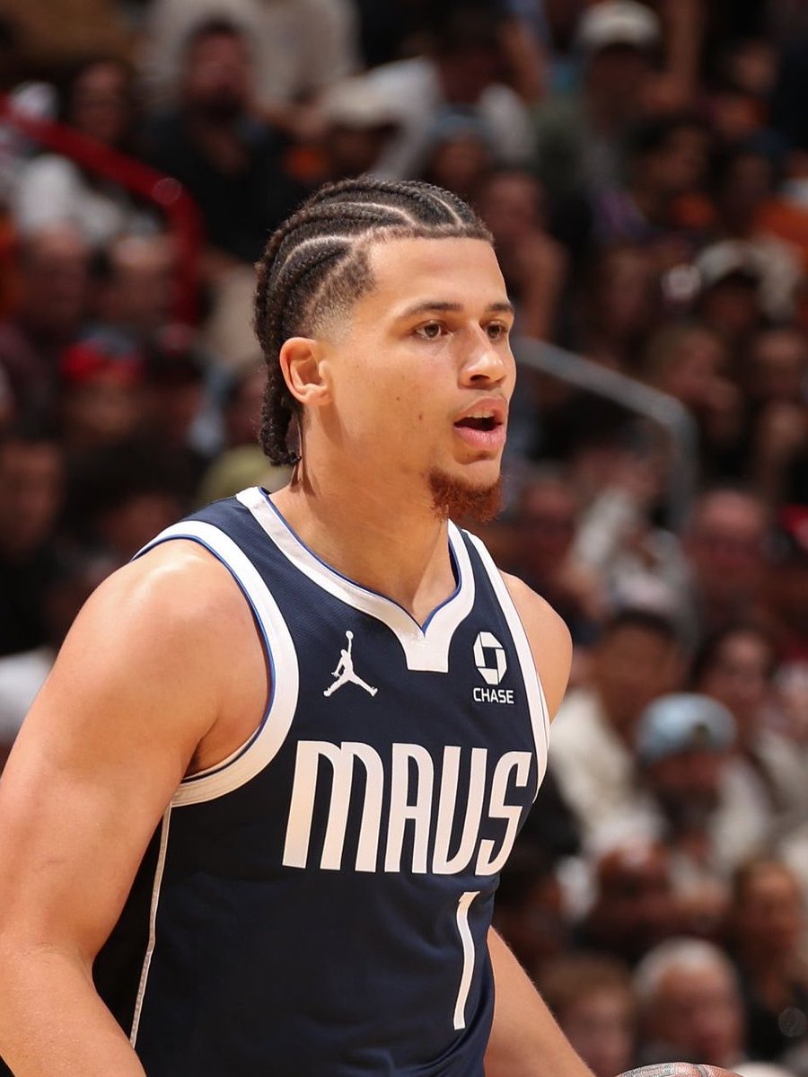 Mavs_FFL's tweet photo. Walter Clayton Jr. tonight:

15 points
4 rebounds
4 assists
86% FG

#MFFL https://t.co/8bsTrBevPB