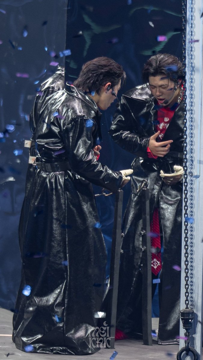 devilish283's tweet photo. วัสดุกระจกเดียวกันมั้ยคะ​
ทำไมเลี่ยมหล่อมาก​ แล้วฮงเลโก้........😅
[Thanks owners of pics ka] https://t.co/nehBGPNenB
