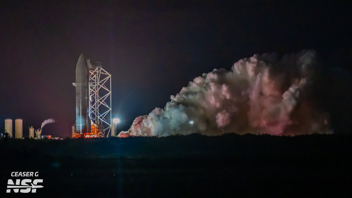 CeaserG33's tweet photo. Meanwhile at Starbase:

Ship 42 single-engine static fire at Massey's  

Ship 43 catch testing on the tower. 

They really are doing everything everywhere all at once.

@NASASpaceflight https://t.co/WAQ0zsaCQX