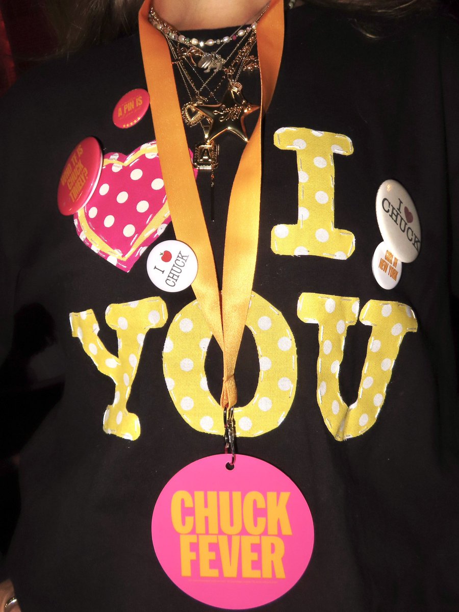 takemewayback's tweet photo. I miss concert crafting i miss my will to live i miss waiting until the week of the show to come up with an idea and craft the whole thing I miss ava north american tour https://t.co/WWsK4DSOpg