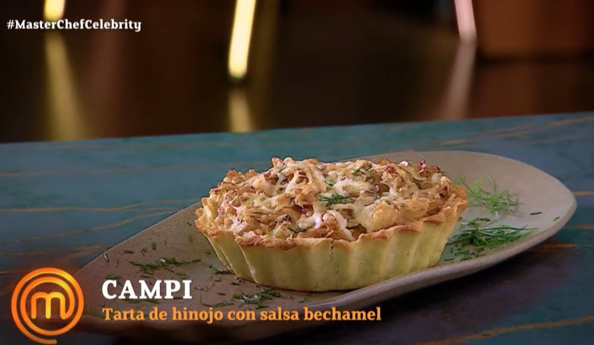 chismepicante12's tweet photo. 👨🏻‍🍳 NOCHE DE ÚLTIMA CHANCE 💥💥💥

   🍽️ PLATO DE: CAMPI 

    📌 TARTA DE HINOJO CON SALSA BECHAMEL.

#MasterChefCelebrity #MasterChef
#MasterChefCelebrityAr #Telefe #LAM https://t.co/Ee1rG3coNG