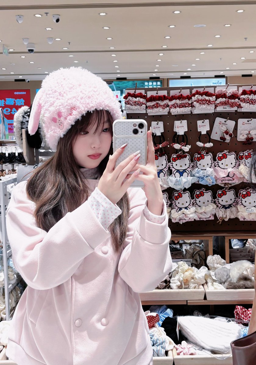 Gugua1108's tweet photo. 好卡哇伊的帽子🥰🥰 https://t.co/Xcn7wG7N1J