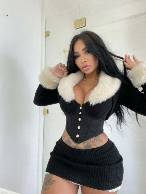 C00NBAIT's tweet photo. how she dresses on a normal Tuesday, versus how she dresses when her husband is away &amp; her kids are upstairs sleeping and she wants some unwashed thug dick. https://t.co/TCEpmo5zBS
