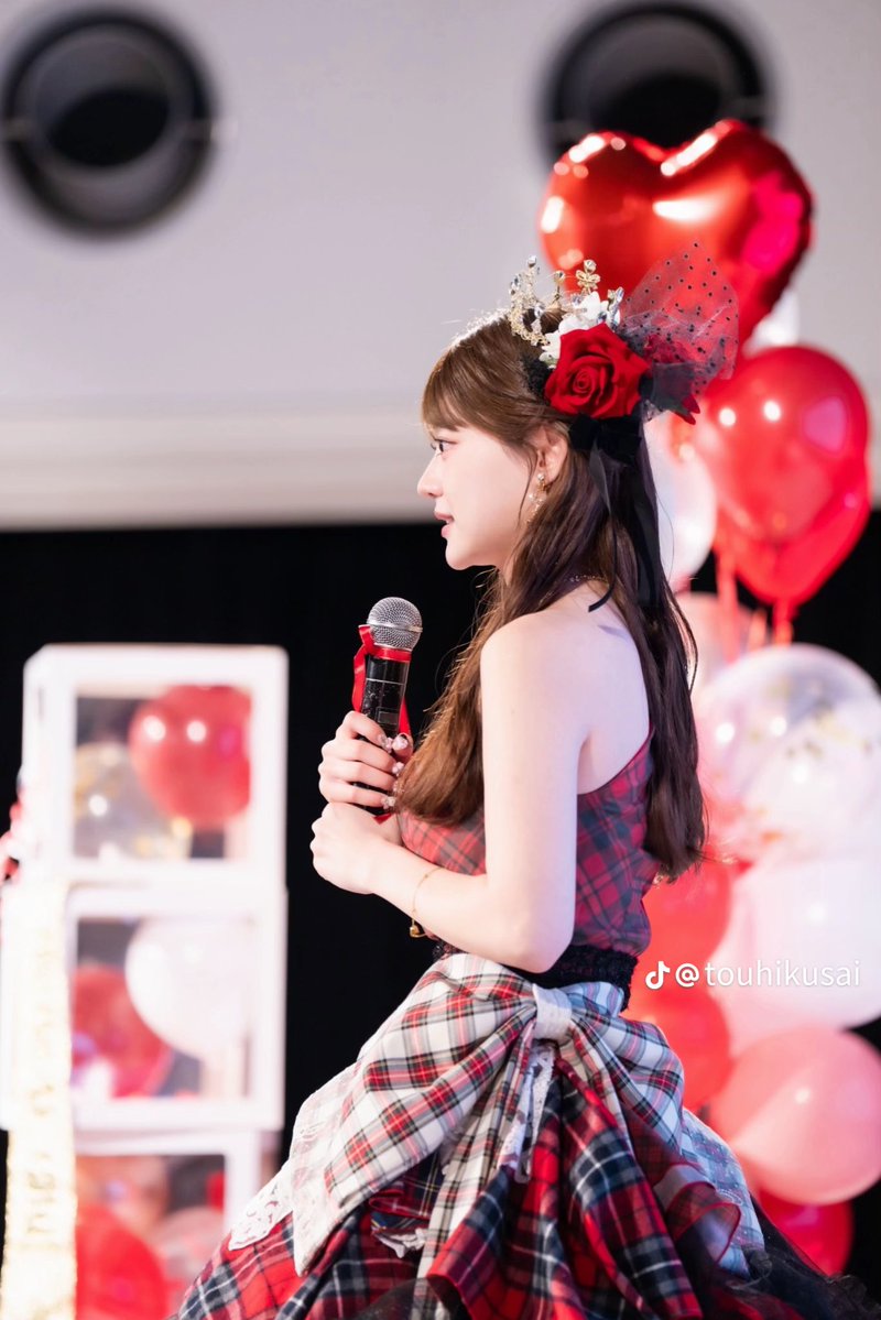 sua_lilb33's tweet photo. 全角度美人ってほんとに存在するんやな…
加工一切無しでこれは本当に化け物（可愛すぎる） https://t.co/dOmEWJ2gEx