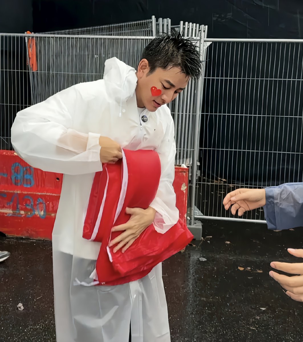 ac___8128's tweet photo. 巫考侨さんの新しい挑戦、応援してるよ！一緒に頑張ろう！ https://t.co/B3Tyc0WaaG