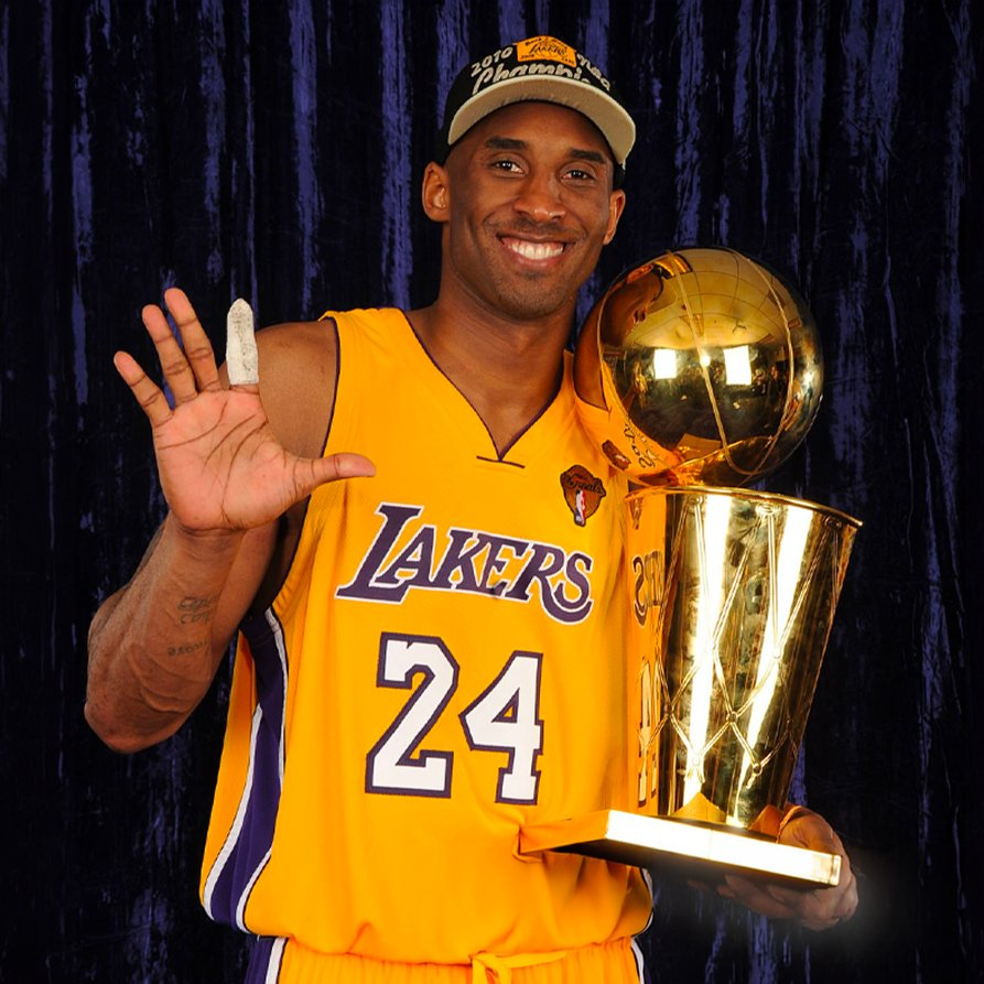 PurpGoldLakers's tweet photo. 1st Ring                                               5th Ring https://t.co/PGX7uZuRqC