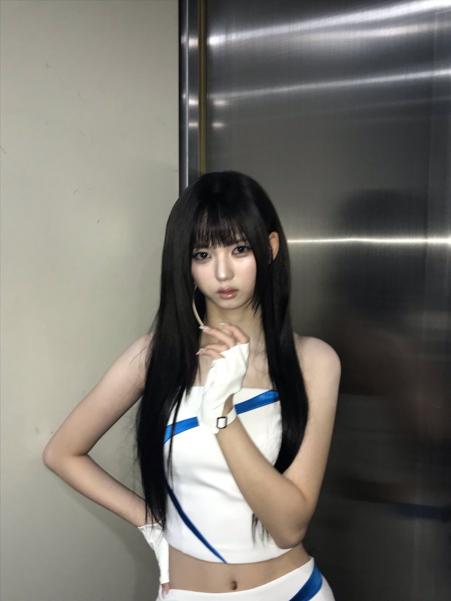 triplescosmos's tweet photo. 🤍💙

#tripleS #트리플에스
#JiWoo #지우 https://t.co/TsQIILC3np