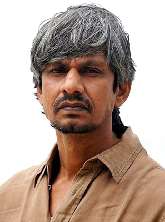 Bhartuuuu's tweet photo. Aaj phir yaad aaya...
Qaatil nahi… Aashiq hoon…
#KING

In cinemas 24.12.26 https://t.co/8IHFQ1AYY1
