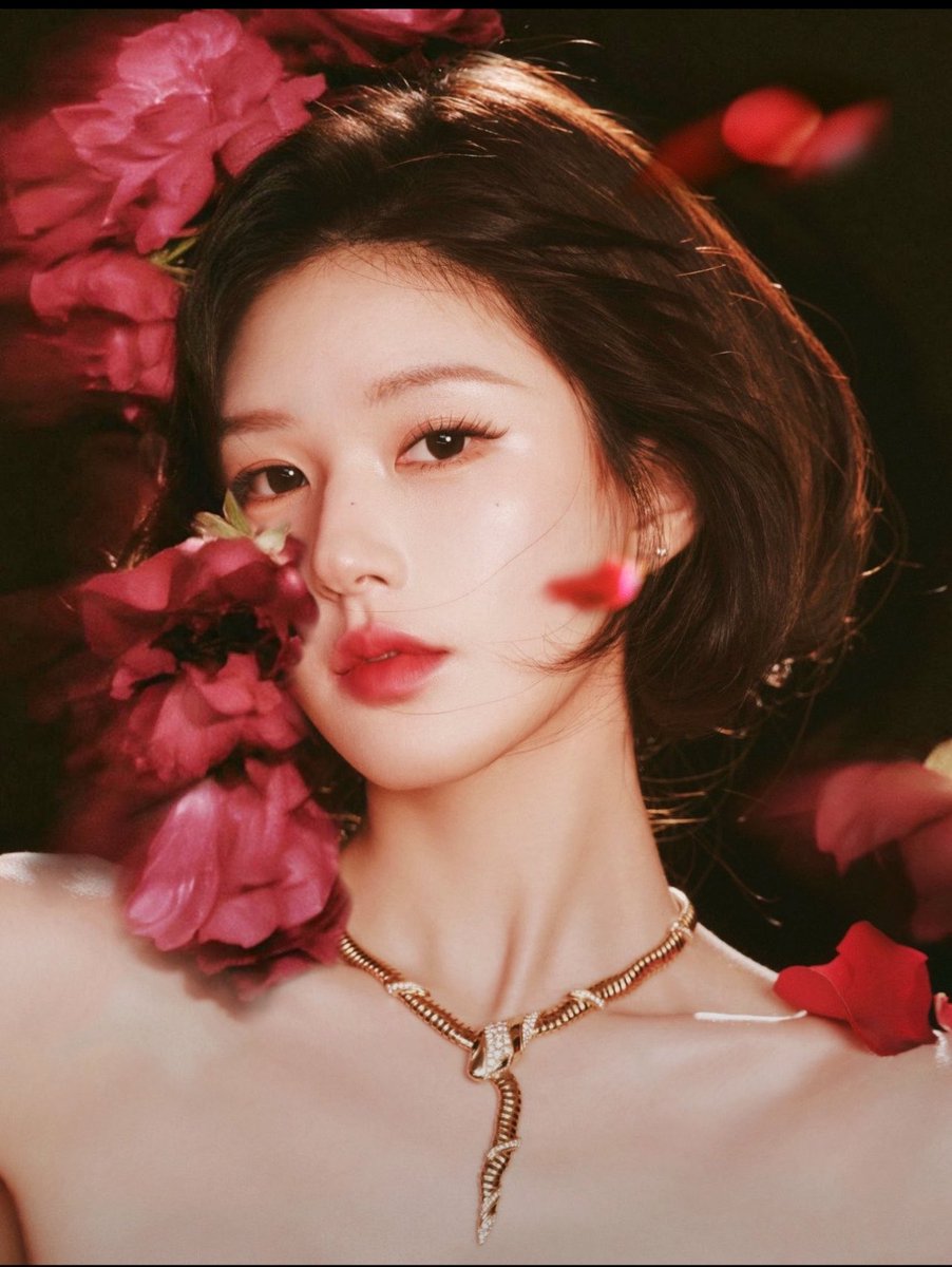 CdramaBloom's tweet photo. 🍉 Youku modern drama #FarewellLetter starring #ZhaoLusi is tentatively scheduled to start filming on November 12. https://t.co/jOIZ1jLW2C