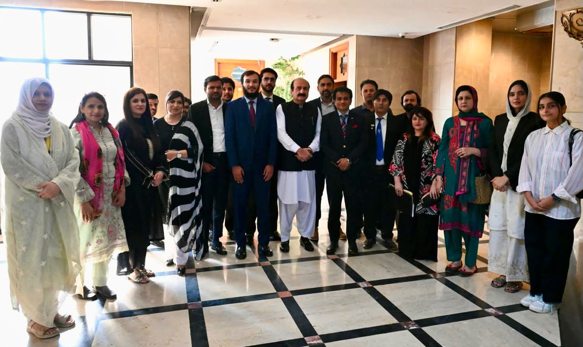 PMsYouthProgram's tweet photo. A Youth Parliament delegation,led by Mr. Rizwan Jaffar, Founder &amp; Chairman met with Chairman Rana Mashhood. The meeting focused on Youth Parliament One-Year Leadership &amp; Political Training Programme, aimed at developing leaders through political education &amp; democratic engagement https://t.co/2Ci3tTSnhp