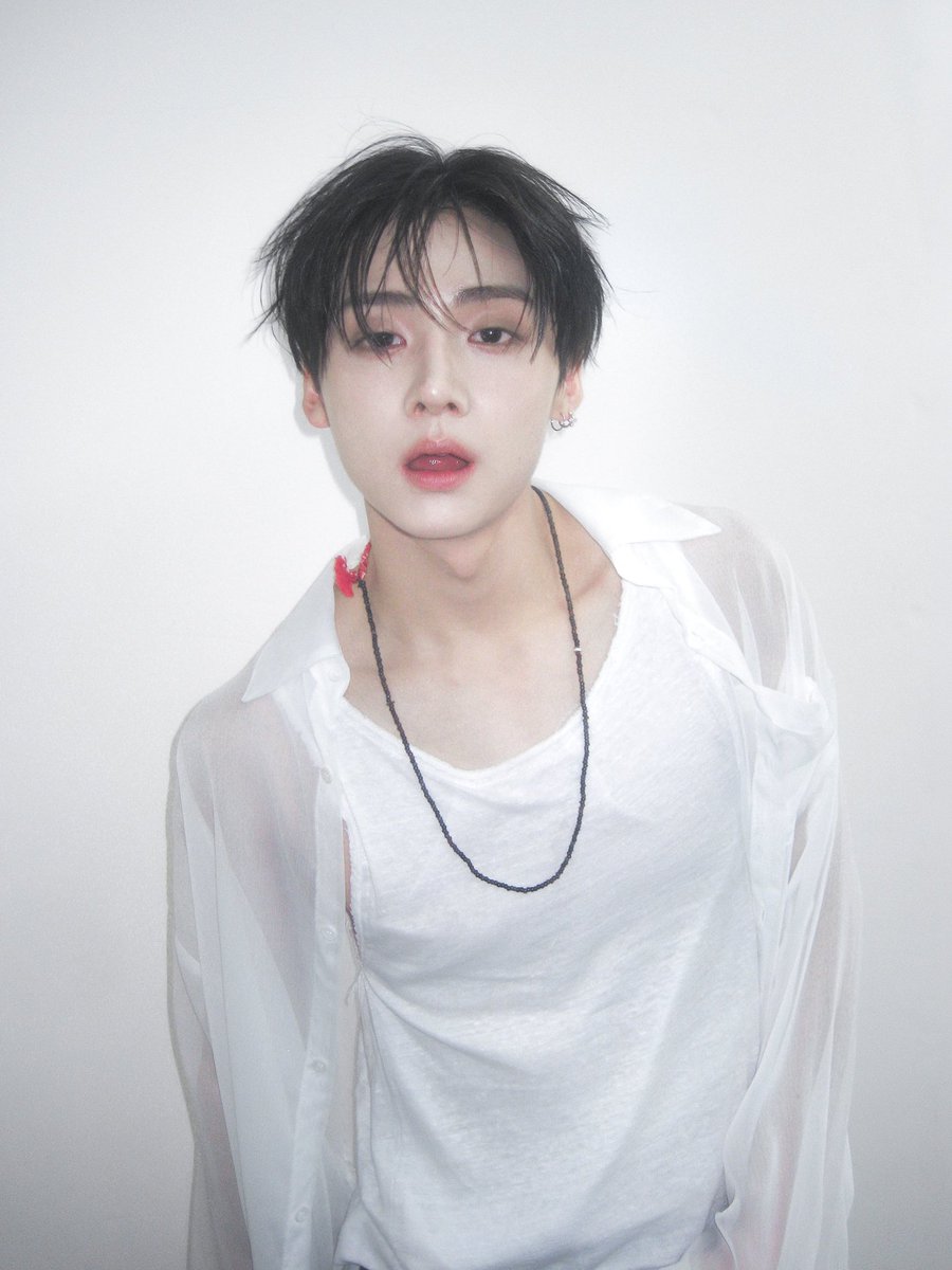 19wons's tweet photo. 261027 ald1 plus chat #상원 #SANGWON
 
talk to me mv behind photo (vintage ver.) https://t.co/zZmHmDgQ2s