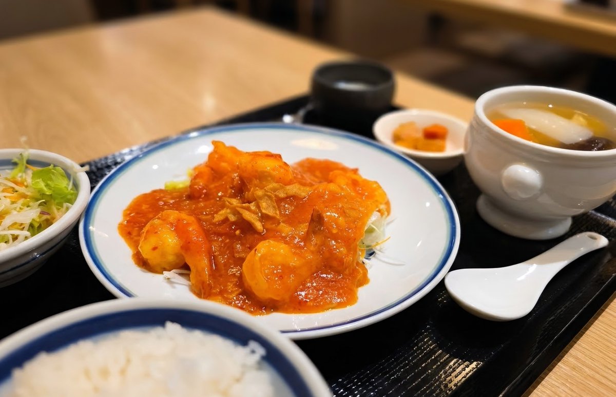 kasumicyan's tweet photo. 優待でエビチリランチ＼(^-^)／
今度ブログ書きます https://t.co/zheMMzhEH4