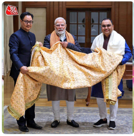 JOBIL1961's tweet photo. @Lucid_Direction @Amara__Don For a few votes feku will take any role and go to any low as well https://t.co/uhFzlrjflm