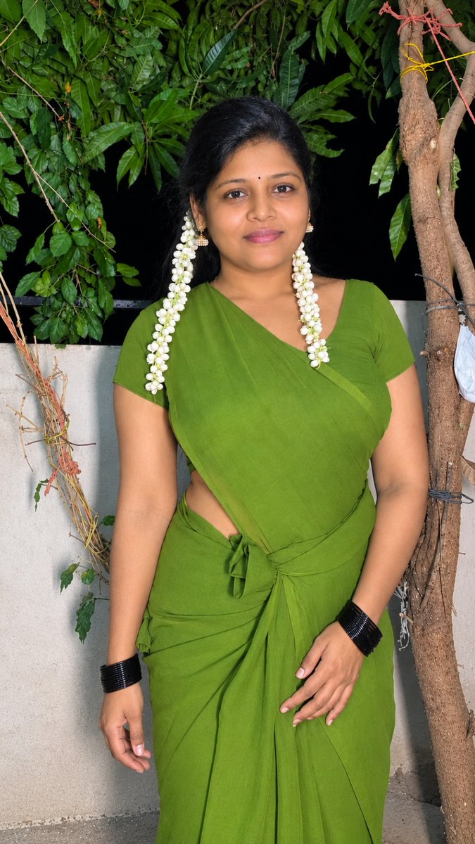 dharshinihw's tweet photo. husband kooda irundha engayum veliya po mudiyathu avaru ilena na pogadha place irukadhu😉 https://t.co/uurlljIU87