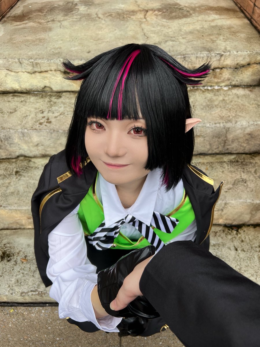 dokupome_cos's tweet photo. meituめっちゃ使いやすくてやばい😭
これとか私が眩しそうな変な顔すぎていい写真なのに使えないって思ってたのに加工でどうにかなった😭😭
教えてくれてありがとう😭😭😭

#Dハロツイステ https://t.co/OcoXQuMLfD