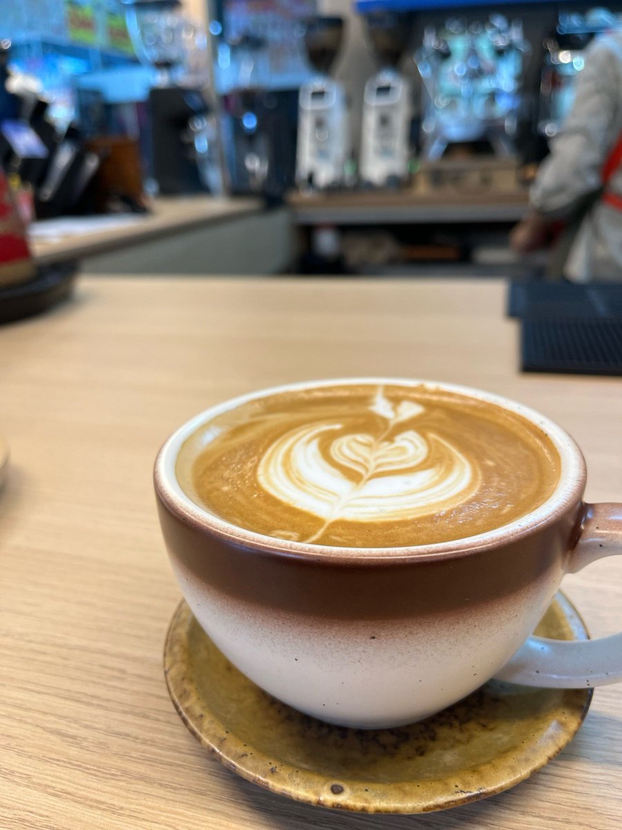 JUNGKOOKyd's tweet photo. 「今日のコーヒーは洞惫仔睹酶を使った特別な一杯」 https://t.co/BkdWDbw1gI