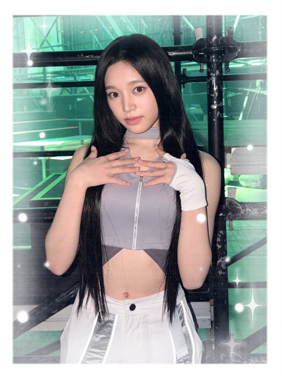 himepki's tweet photo. Want to see soulite's behind photo?! right now? Here is a little glimpse of me wearing this cool grey zipper top with my straight hair down! ✐♥︎⃨𓈒𓂂 I hope we can get along even more in the future. https://t.co/jIzIup1v4k