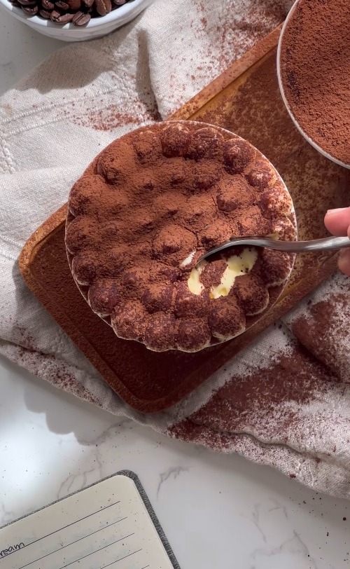 daily_dolce's tweet photo. Tiramisu <3 https://t.co/CoaPK2zksE