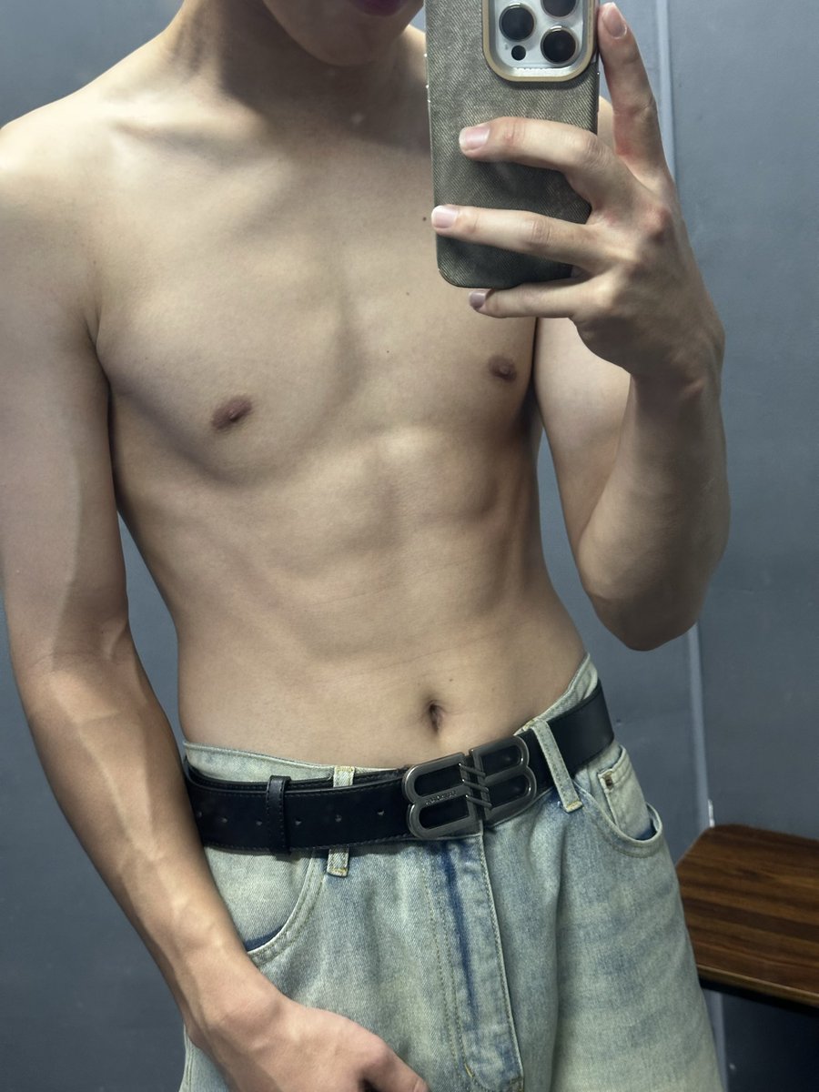 Niko6L3's tweet photo. @zhangla18730295 https://t.co/IUd0B7ZvLy