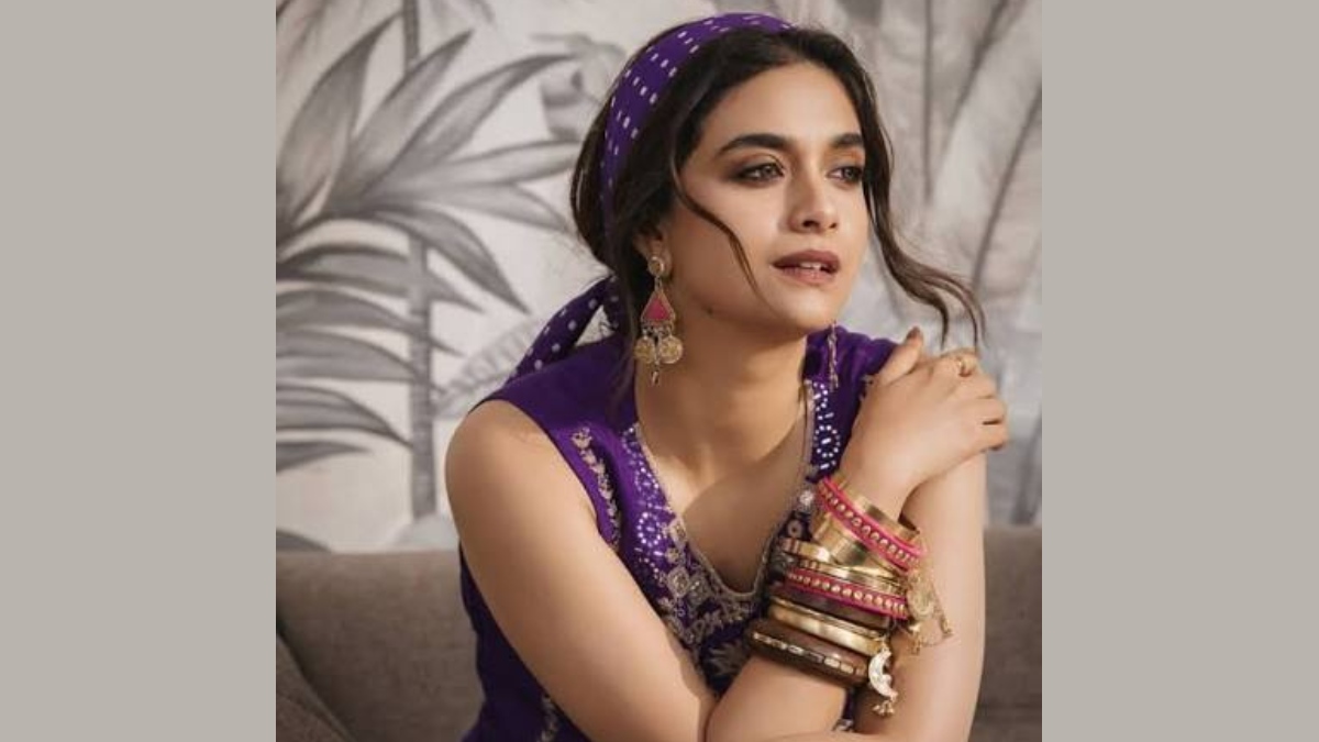 filmimagic's tweet photo. Keerthy Suresh Reveals Financial Struggles After Mahanati: “No One Narrated a Story”
https://t.co/yGJND7zTl4
#KeerthySuresh #Mahanati #Akka #KeerthySureshInterview #SouthIndianCinema #TeluguCinema #EntertainmentNews #NationalAward #FilmIndustry #Netflix #ActressLife https://t.co/V5XQ9tZte9