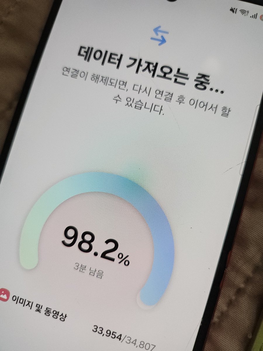 dadada0_o's tweet photo. 아 배고파.. https://t.co/SDsuDFRO5T