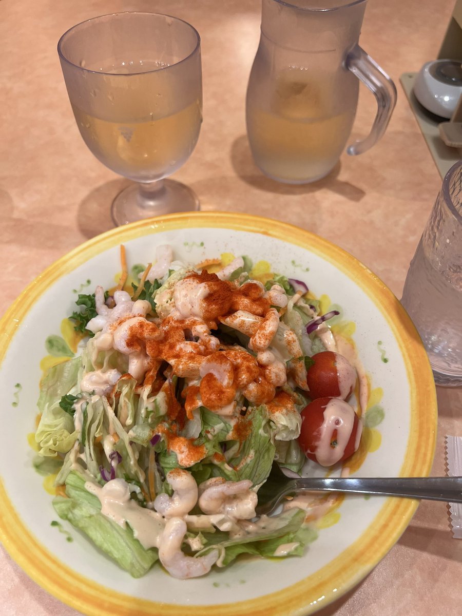 chagashinet's tweet photo. これだけ飲み食いして2000円でいいのか(困惑) https://t.co/tQOXunz1ih
