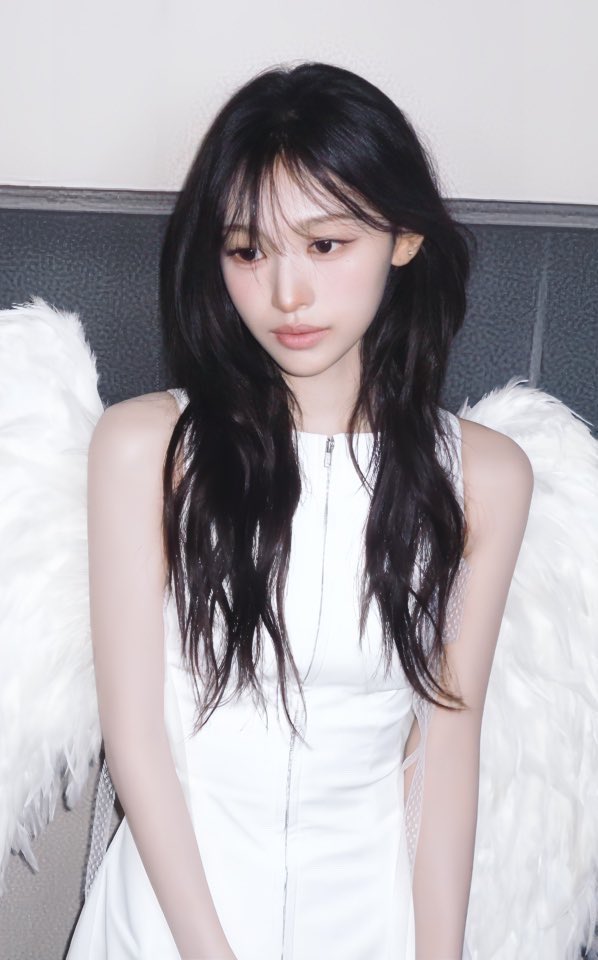 Jjsoon0819's tweet photo. 이렇게생겻는데 언니대신 가지먹고양파먹고 자몽사이다 사다바치는 바보돌쇠인거 진짜웃기고좋음 https://t.co/aTSx5t3n2c