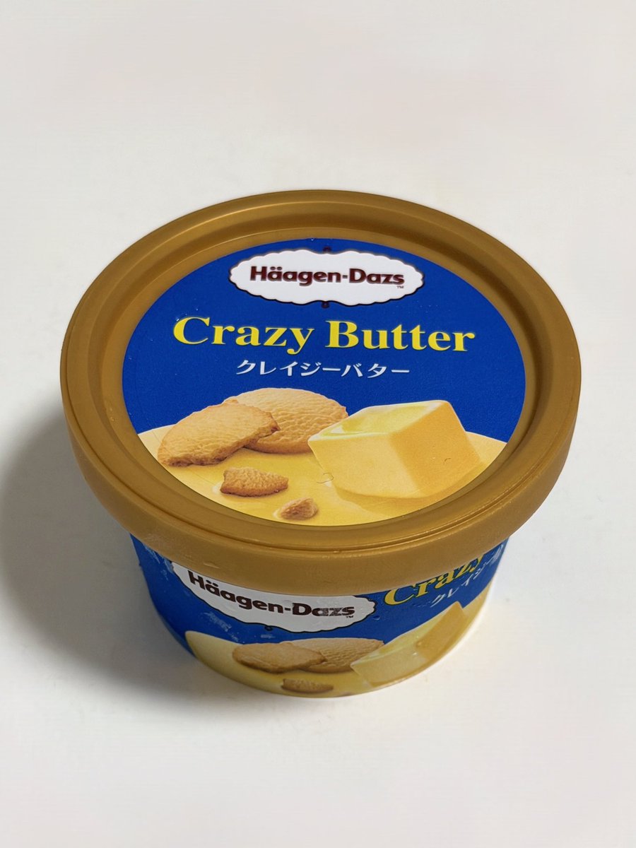 Sui_bouya's tweet photo. ハーゲンダッツ　クレイジーバター
ローソンにて数量限定販売

バターアイスクリームに、バターソースとバタークッキーを混ぜ込んだ、バター尽しとなっているが、まだまだお上品。もっと攻めていいんだぞ！！！ https://t.co/QN90w4VrJN