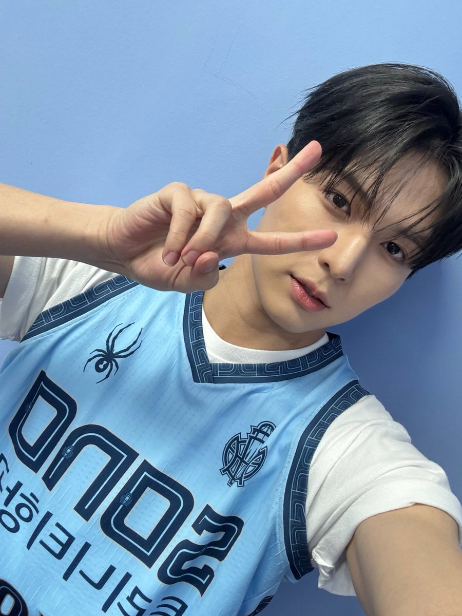 Itspomm_'s tweet photo. 이들이 선수엿다면 농놀햇다.... https://t.co/QHwVjfoDOf