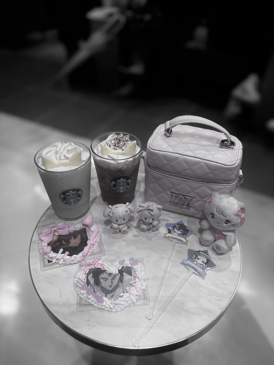 Devilll_3's tweet photo. スタバ ♡ ルミネ池袋9階店
フラッペはSOLD OUTだったけど店員さんが配慮してくださったおかげで猫耳だけつけてもらえたの(ᵒ̴̶̷̥́ㅿᵒ̴̶̷̣̥̀ ) https://t.co/8siYPKtmx2