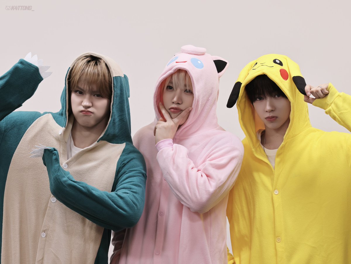 K4tt0ng_'s tweet photo. 261025

삼총사ㅋ..

#AHOF #아홉
#WOONGKI #차웅기
#JL #제이엘
#JUWON #박주원 https://t.co/ZzcYPxRcRz