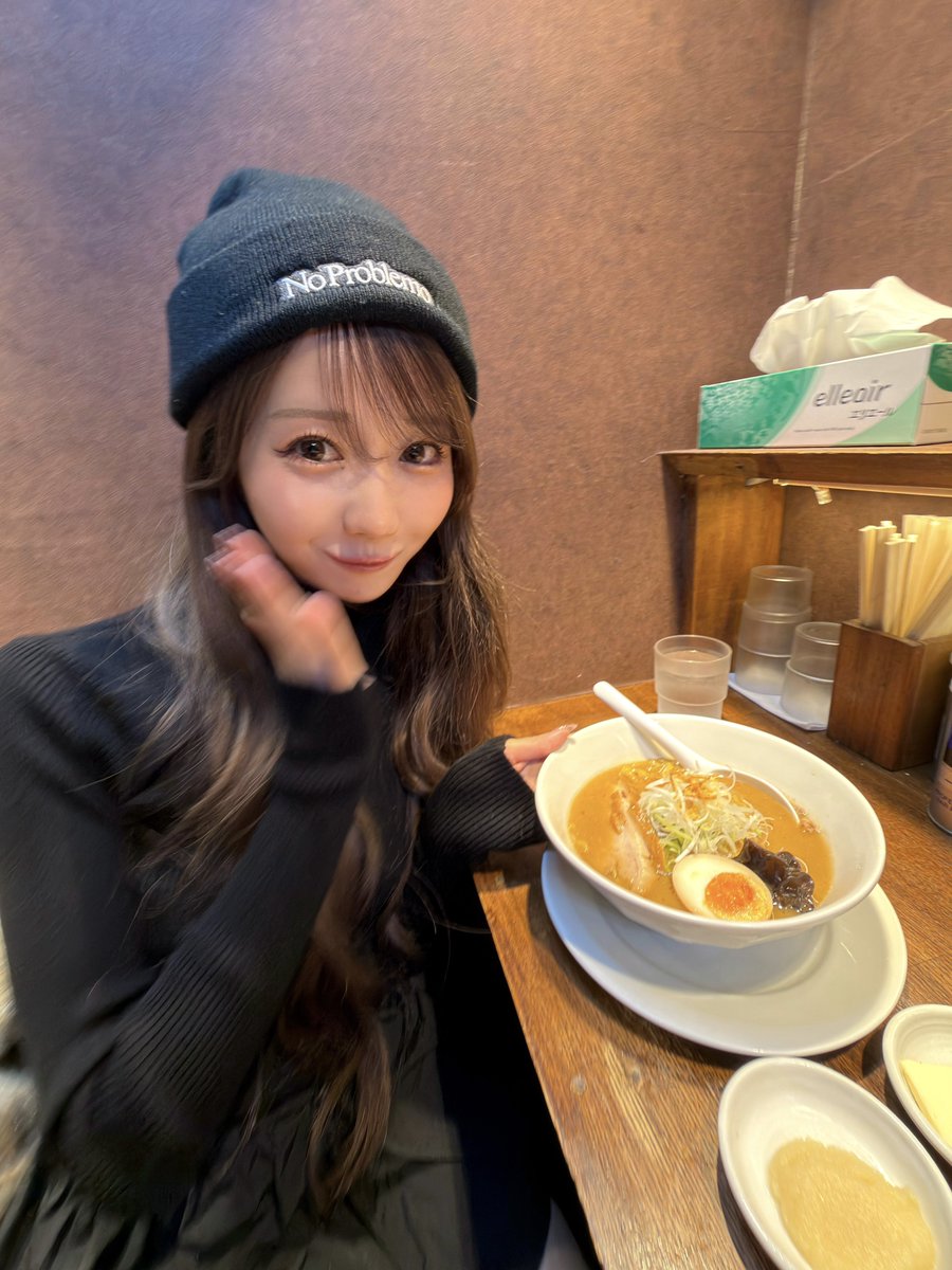 otani_emiri's tweet photo. ラーメンはしご🍜🎵 https://t.co/YV4TGY0TXc
